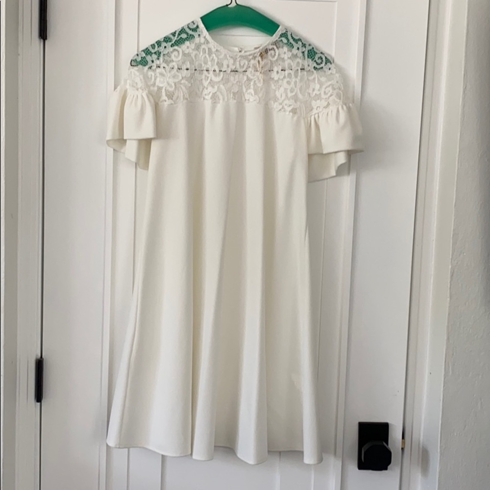 Beautiful white and lace maternity dress size 10